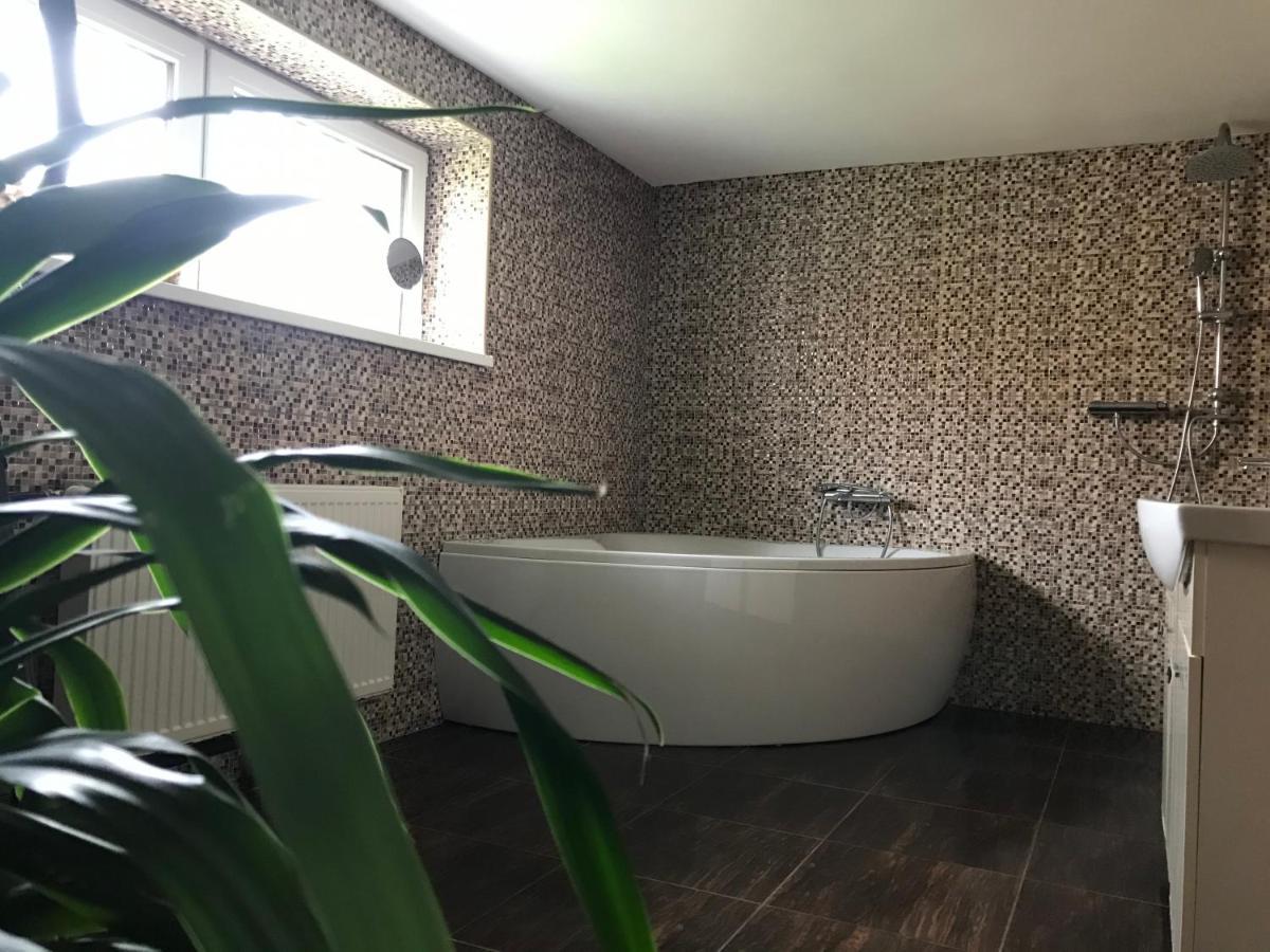 Apartman Emka 2 Liptovský Mikuláš 外观 照片
